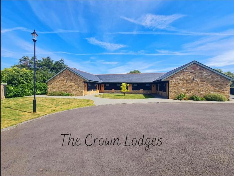 The Crown Lodges Deal Exterior photo